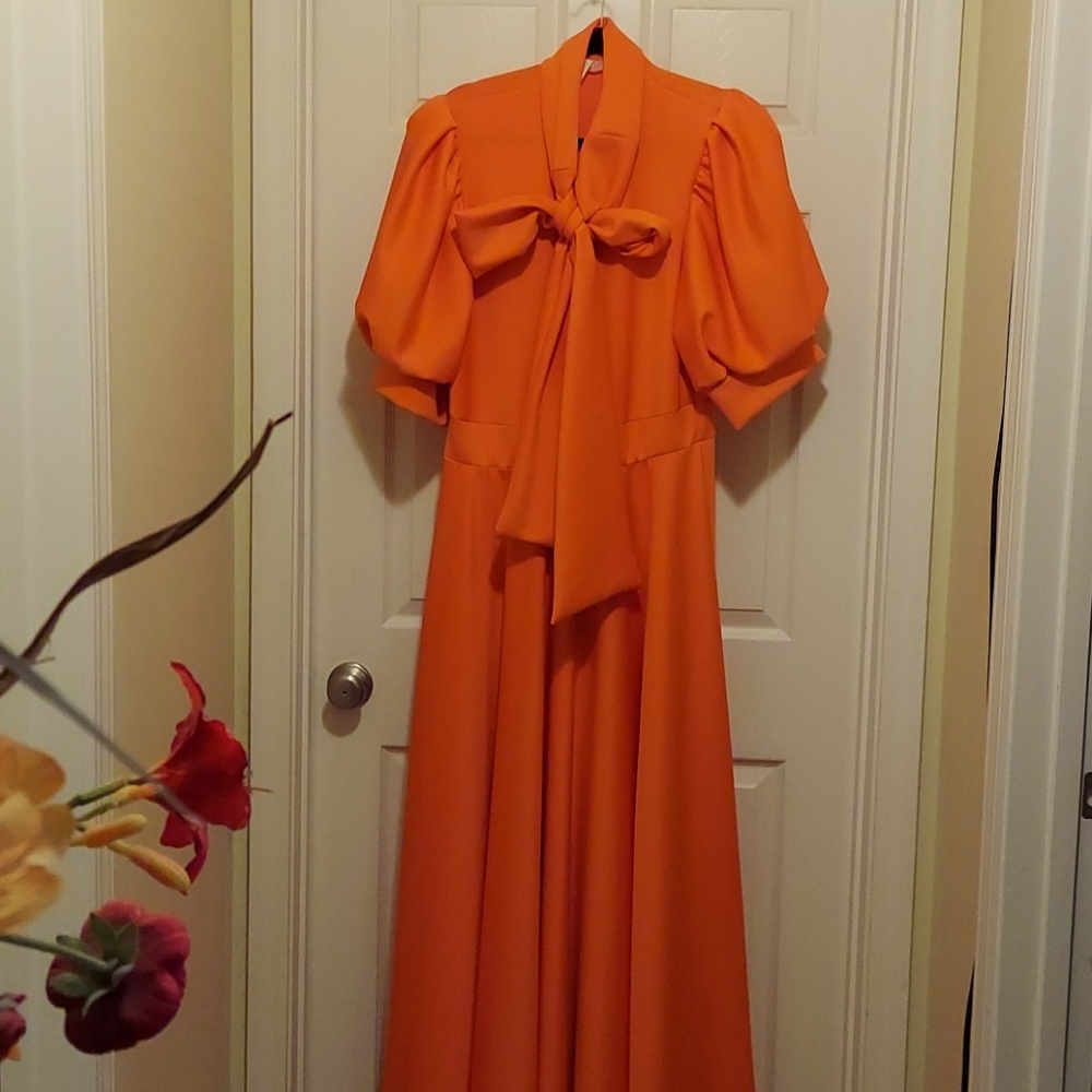 Orange maxi dress with bow. Boutique quality.  Neo